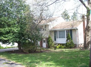 20 Charles St, Nutley, NJ 07110