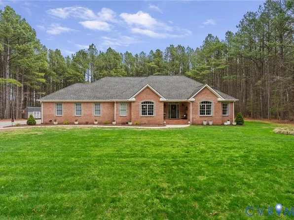 18525 Noel Station Ln, Ruther Glen, VA 22546