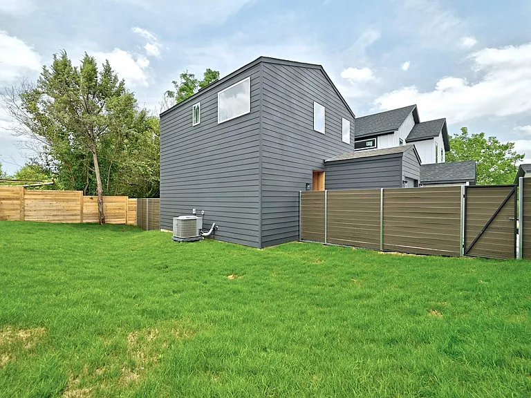 2308 Maxwell Ln #1 — Photo 18