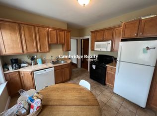 223 Holland St #3T, Somerville, MA 02144