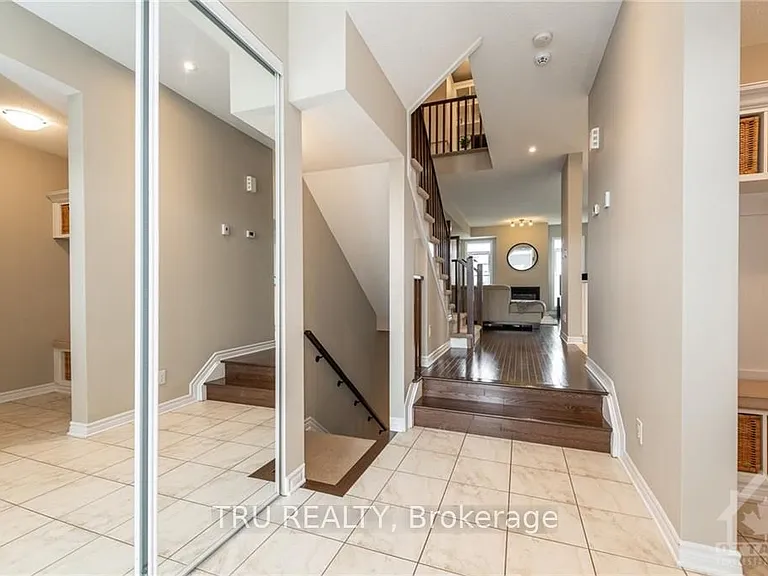347 Ardmore St — Photo 5