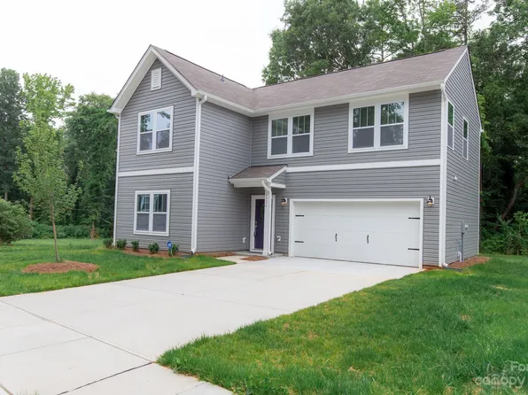 2826 Capitol Dr, Charlotte, NC 28208
