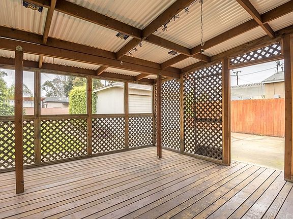 5th image of 1043 E Shamwood St