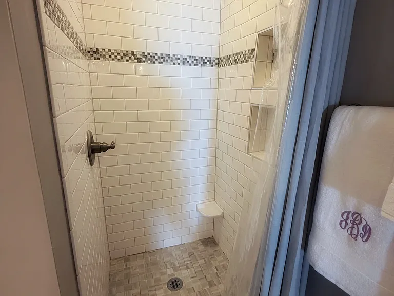 402 Pershing Rd — Photo 18