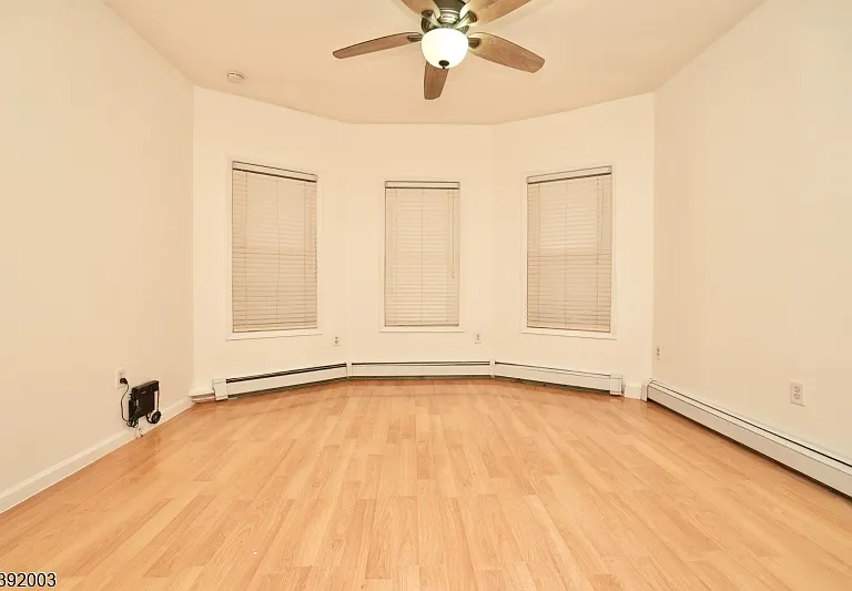 466 Cortlandt St #2 — Photo 6