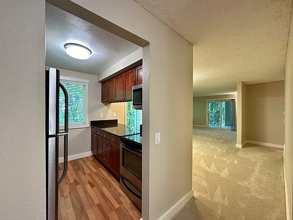 5th image of 15244 SE 43rd St APT C102