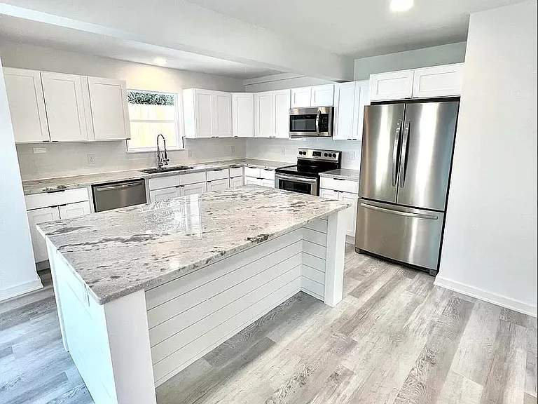 713 Cypress Dr — Photo 12