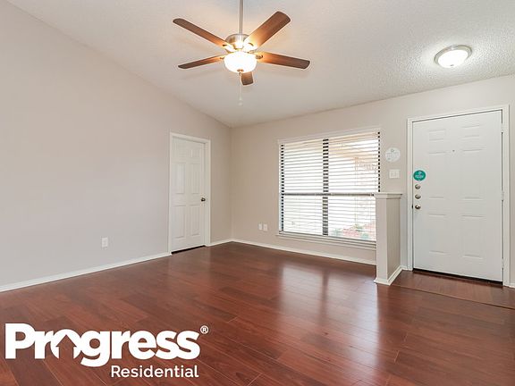 3rd image of 6223 Arrowwood Dr