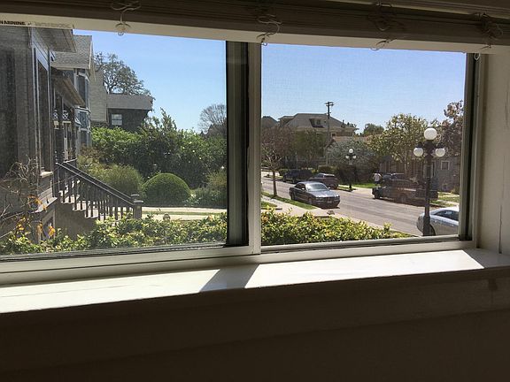 2nd image of 1421 Carroll Ave