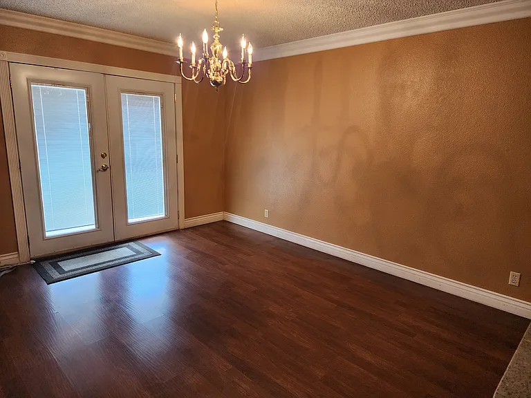 6921 Cortez Ct — Photo 4