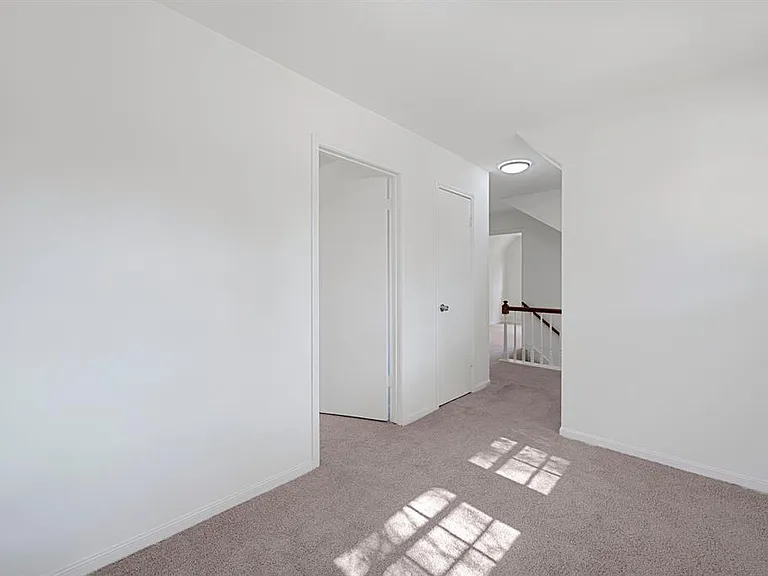 9718 Truscon Dr — Photo 16