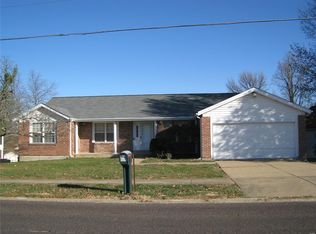 1723 Smizer Mill Rd, Fenton, MO 63026