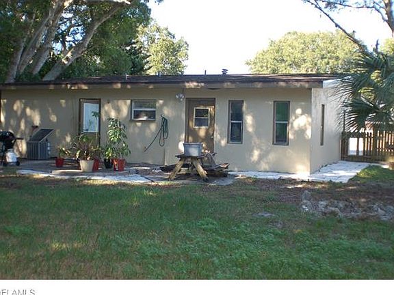 4th image of 9020 Carolina St