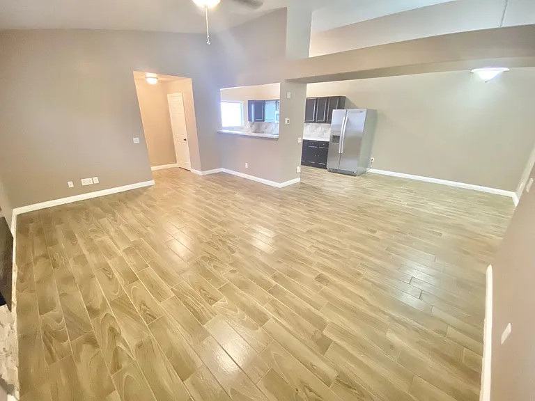 2000 Turquoise Ridge St #204 — Photo 5