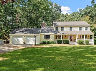 16 Wethersfield Dr, Andover, MA 01810