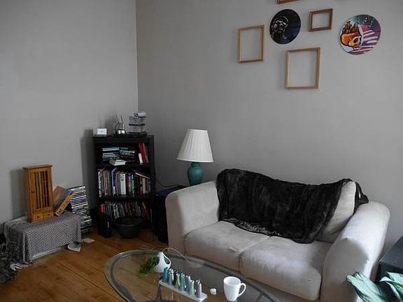 5th image of 3315 N Albany Ave