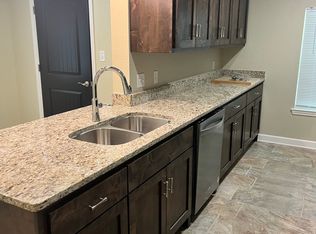 1426 Bruce St, Conway, AR 72034