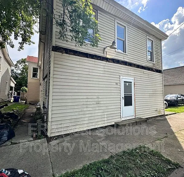 723 Sycamore St #2 — Photo 24