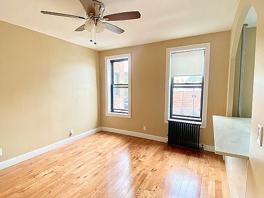 5th image of 780 E 2nd St APT 1I