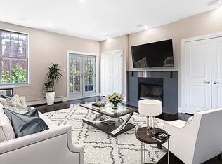 322 74th St #3B, Brooklyn, NY 11209