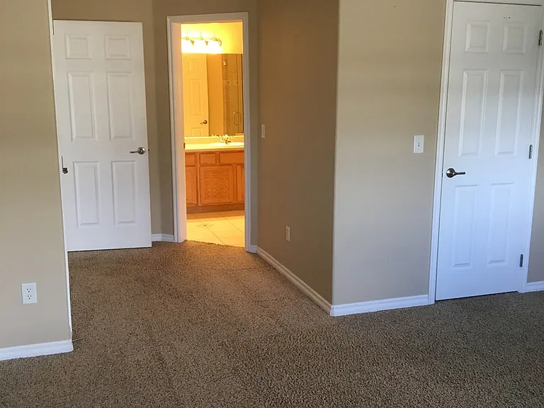 3303 Molly Ln — Photo 10