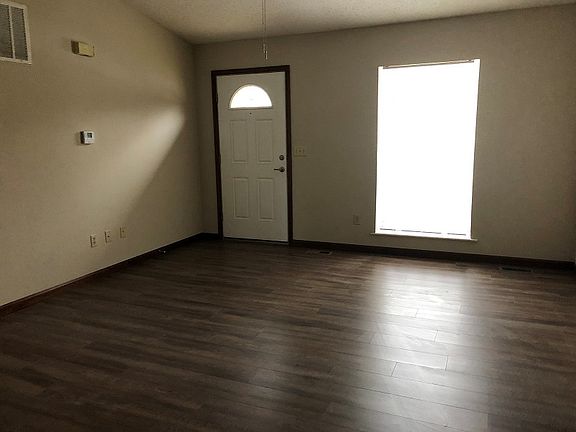 2nd image of 509 Pepperhill Ct #509