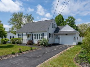28 Devco Dr, Manchester, NH 03103