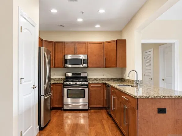 3211 Windsor Park Ct #150, Englewood, NJ 07631