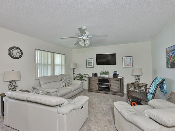 4th image of 700 Rutgers Pl