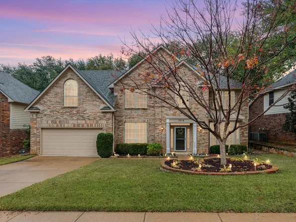 3216 Shady Glen Dr, Grapevine, TX 76051
