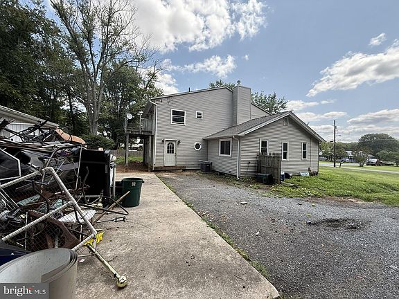 3rd image of 155 Silver Lake Rd