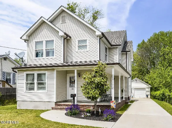 15 Willow Street, Port Monmouth, NJ 07758