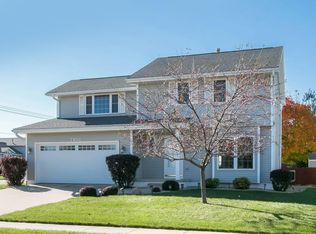 7401 Quail Trl NE, Cedar Rapids, IA 52402