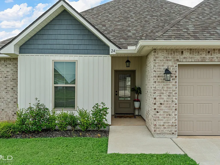 24 Venecia Ct — Photo 8