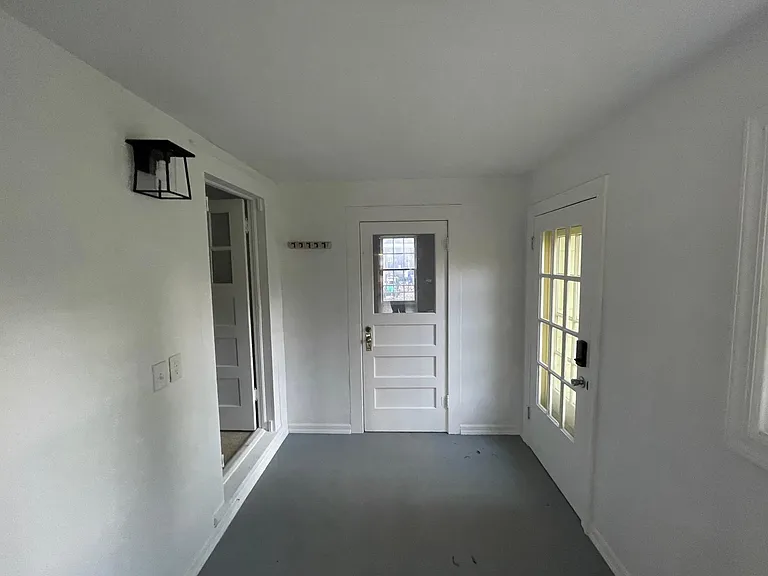 1541 S Kickapoo Ave — Photo 25