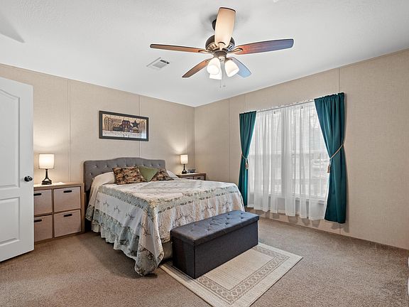 4th image of 9432 Greenwing Dr.