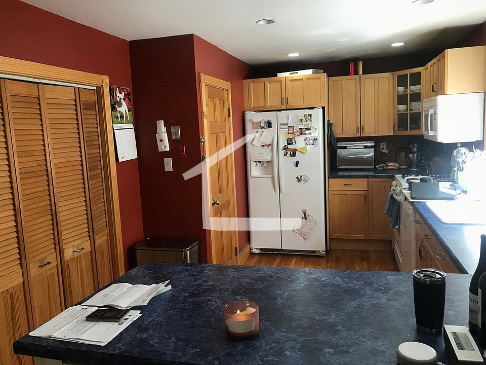 2nd image of 57 S Hobart St #17