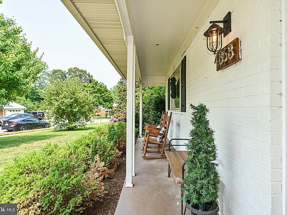 4th image of 4868 Wheatstone Dr