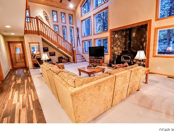 5th image of 726 Loganberry Ln