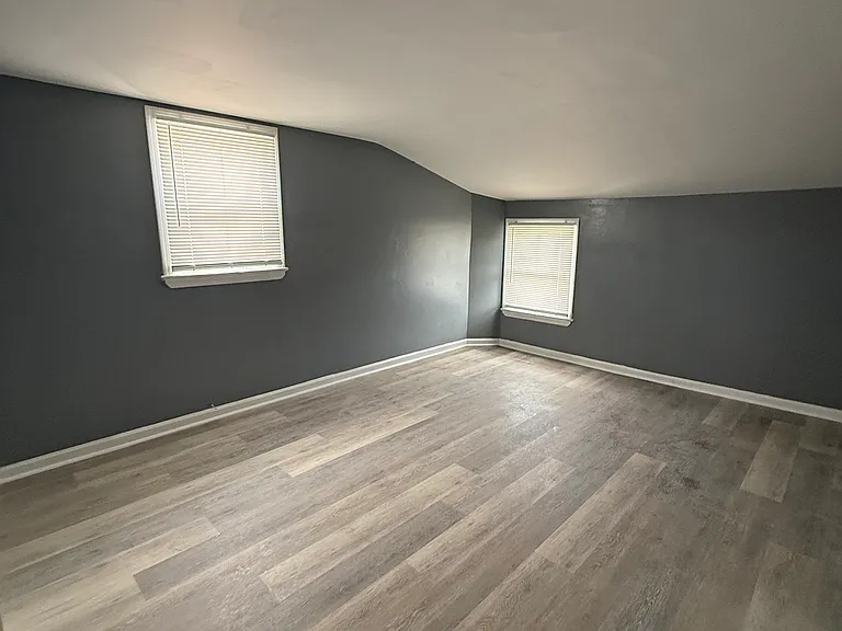 11 Madison Ave #2 — Photo 11