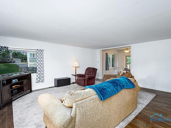 4th image of 4211 Onondaga Ave