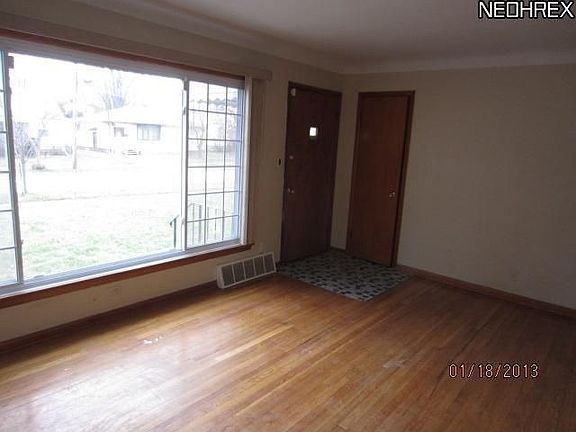 5th image of 5088 W 149th St