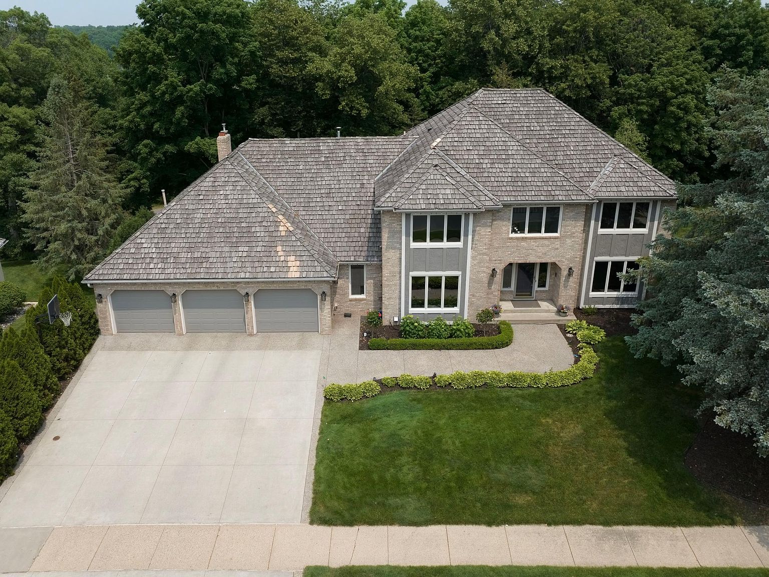 10722 Mount Curve Rd, Eden Prairie, MN 55347 MLS 6383528 Zillow