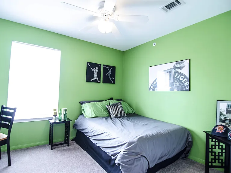 College Towne Apartments — Photo 53