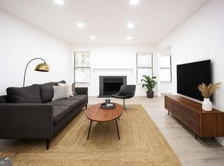 2712 Huntingdon Chase, Sandy Springs, GA 30350