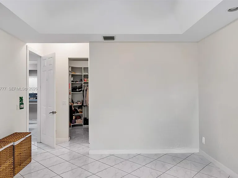 8908 NW 40th St — Photo 24