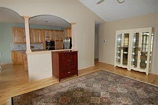 4th image of 589 Brennans Ct