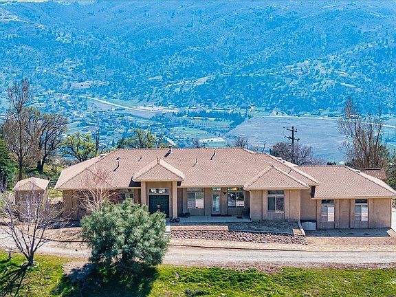 4th image of 24881 Paramount Dr