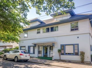 1702 SE Main St, Portland, OR 97214