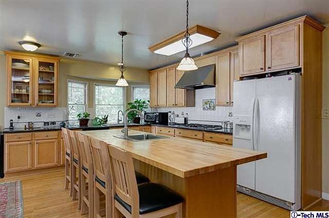 1st image of 1621 Verdugo Blvd